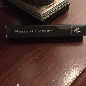 YOUNIQUE Moodstruck Epic Mascara... BLACK